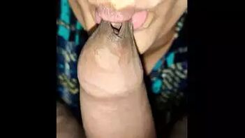 Enjoy a Delicious Indian Homemade Blowjob - Get Ready for a Flavorful Experience!
