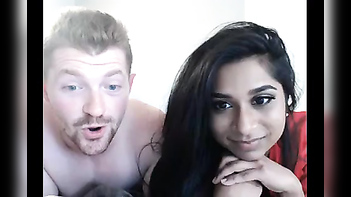 Indian Escort Girl's Sex Scandal MMS: Busty Girl Caught With Client in Hotel Room