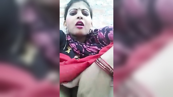 Indian Tamil Bhabhi Enjoys Pleasurable Self-Pleasure with Vaginal Stimulation