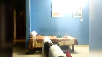 Biggest Bhabhi Boobs Reveal: Jaw-Dropping Blouse Show!