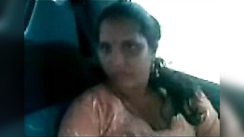 Shobha Auntie Bonks With Paramour In Parked Car