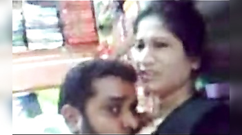 Delhi Auntie affair with tailor and hot fuck
