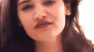 Horny Aunty Makes a Seductive Sex Tape for her Spouse