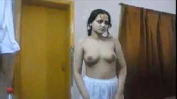 Desi Bhabhi Mona's Sizzling Romance With Brother In Law in Bedroom!