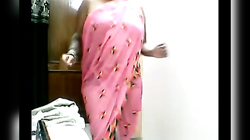 Desi Bhabhi Big Boobs Naked Dance: Watch XXX Movies Now!