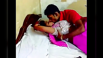 Sizzling Bengali Bhabhi Hotel Sex with Her Secret Lover!