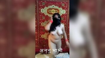 Experience the Thrill of Desi Sex with Busty Bhabhi's Private Dance MMS!
