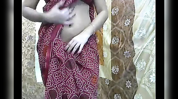 Unlock the Secrets of Desi Naughtiness: Indian Bhabhi's Big Boobs Revealed!