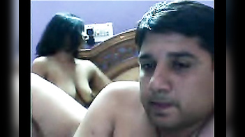 X-Rated: Watch Famous Desi Bhabhi's Home Sex with Her Lover!