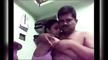 Tamil Nadu Aunty's X-Rated Webcam Sex MMS