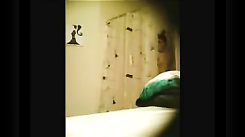 Indian Chick Shriya Caught on Camera in Secret Indian Porn Tube Video