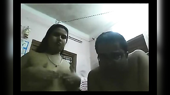 Hot Indian Aunty Webcam Chat - Watch Now on Indian Porn Tube Video
