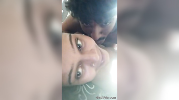 Watch Desi Couple's Steamy MMS Video on Indian Porn Tube