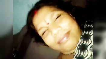 Watch Tamil Marathi Aunty in Hot Indian Porn Tube Video
