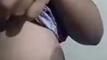 Guy Enjoys Xxx Action After Convincing Indian Girlfriend To Show Sexy Nipples