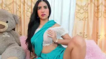 Watch an Indian Beauty Rub Her Pussy and Show Her Boobs in a Saree - Free Porn Tube Video