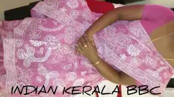 Mallu Aunty Experiences BBC for the First Time in Tamil Mommy Indian Porn Tube Video