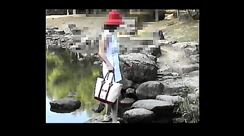 Indian NRI Bhabhi Caught in Outdoor Porn Scandal Involving Intimate Sex With Lover