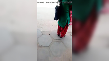 Take a Peek at the Sexy Indian Nymphos Girl at the Busstop - Cuteness Guaranteed!