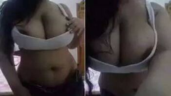 Watch Desi Girl's Xxx Nipples on Big Titties Online Now!