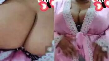 Sultry Indian Milf Flaunts Her XXX-Sized Boobs in Mesmerizing Camera Shot