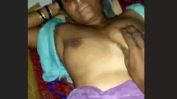 Indian Wife Caught on Nude Video Recording By Husband