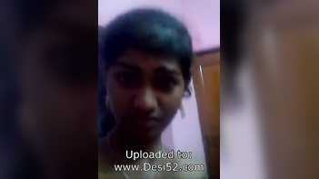 Desi Village Girl Shows Off Her Tight Pussy in steamy outdoor action