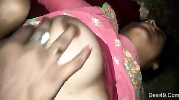 Cameraman Can't Resist Perving On Sleeping Desi Mom's Juicy Titties And Pussy