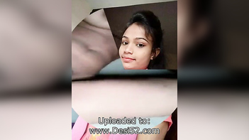 Desi Chick Getting Her Pussy Fingered Like a Damn Pro