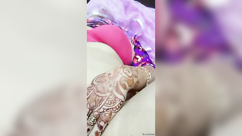 Indian Teen With Inked Hands Lets Dude Finger Her Pussy Hard