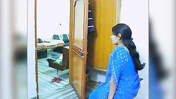 Bhabhi Sucks Dick of Chunky Neighbor in Wild Un Session