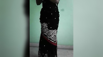 Desi Bhabi Strips Her Saree, Revealing Juicy Pussy and Tits, Wild Orgasm Scene