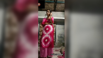 Bangladeshi Shy Girl Flashing Her Juicy Tits and Pussy