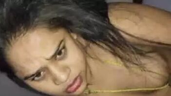 Delhi Girl Nails Her Boyfriend in Wild, No-Holds-Barred Sex Session