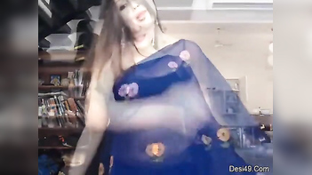 Desi Model Gets Wild With Mind-Blowing Masturbation And Seductive Dance Moves