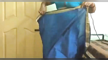 Desi Slut Accidentally Shows Her Massive XXX Boobs On Sex Cam