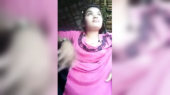 Desi Village Chick Shows Off Her Tight Pussy On Selfie Cam Live