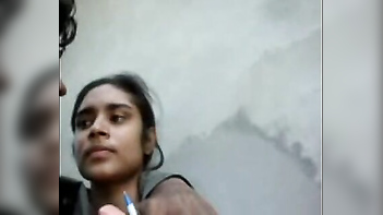 Indian College Kids Caught in Wild Outdoor Porn Foreplay Session