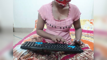 Indian Chick With Mask Delivers Mind-Blowing Xxx Surprise In Wild Sex Tape