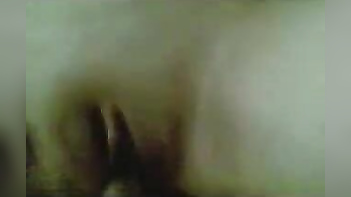 Filthy Trivandrum Bhabhi Sucking Dick Like a Pro in steamy homemade clip
