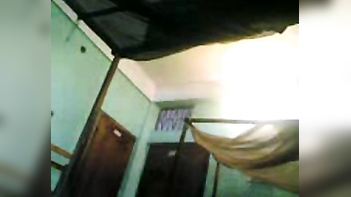 Horny Bhabhi Gives Sloppy Blowjob, Hot Mature Pussy Fucking With Lover.