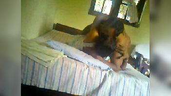 Indian Home Sex Tape - Karaghpur Neighbor Bhabhi Gets Nailed By Uncle