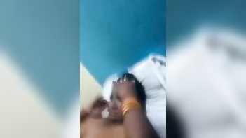 Randi Bhabi in Hotel Room, Condom Action with Clear Hindi Audio, Wild Sex Tape