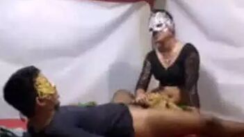 Janu Bhabhi in Saree Gets Pounded at Home, Sexy Homemade MMS Action