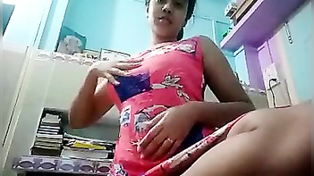 Desi Babe Stripping Down and Flashing Her Juicy Assets Naked