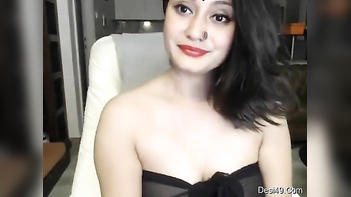 Indian Babe With Xxx Vibro Toy Deep Inside Her Pussy