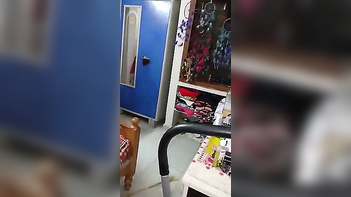 Indian Babe Washes Her pussy And Teases With Fucking Sexy Dressing Up