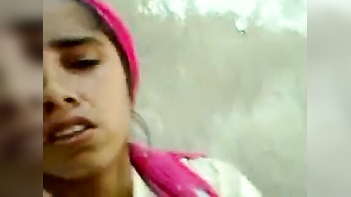 Hyderabadi Muslim Aunty Masturbates Her Pussy To Mind-Blowing Orgasm