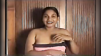 MILF Shows Off Her Massive, Juicy Tits in Explicit Detail