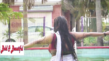 Desi Babe in Saree Shows Off Her Curves in Steamy Photoshoot